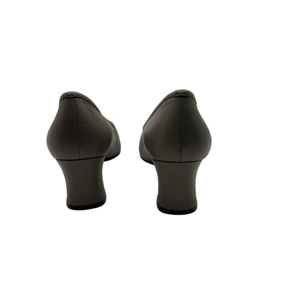 Naturalizer Size 8M Leather Business Casual Heels Slip On EUC - Picture 9 of 11